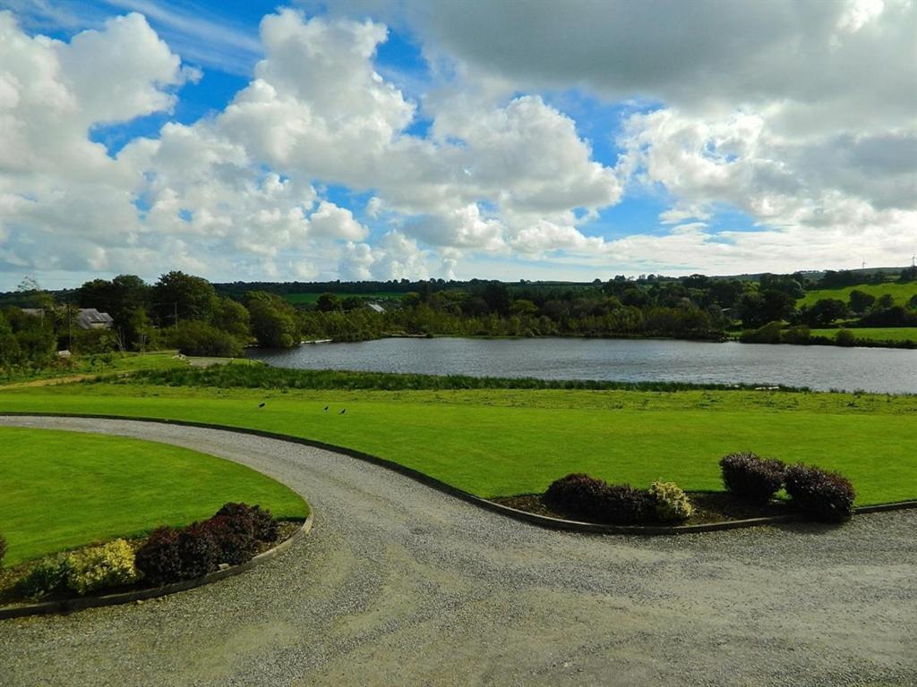 Lake House Dunmanway Εξωτερικό φωτογραφία